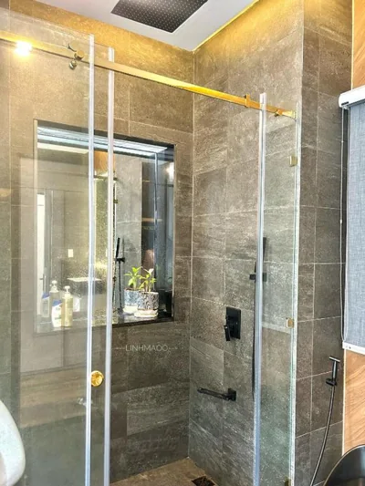 Khánh Nguyễn Luxury Apartment, balcony street view, large bathtub – Fotos 7