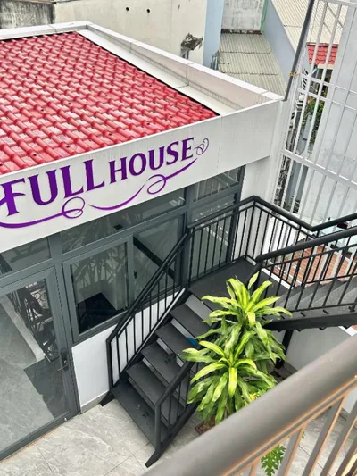 Khánh Nguyễn Luxury Apartment, balcony street view, large bathtub – Fotos 11